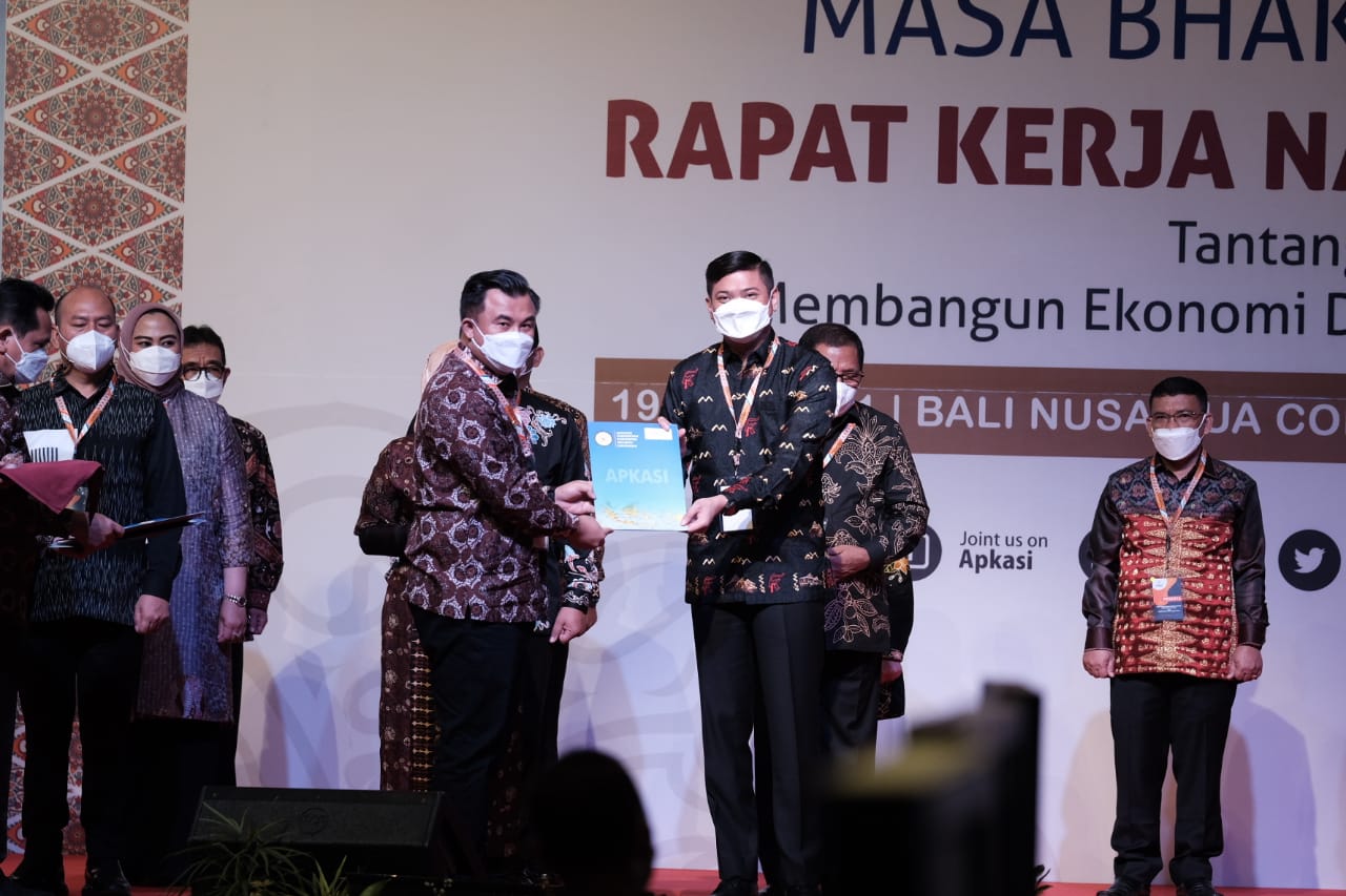 Bupati Adnan Resmi Jabat Sekjen APKASI 2021-2026